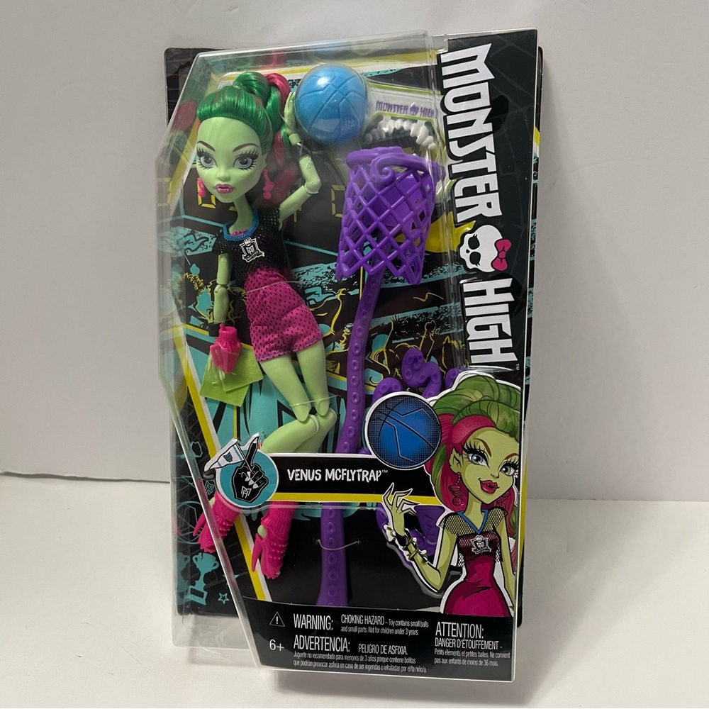 MONSTER HIGH DOLL NRFB VENUS MCFLYTRAP CASKETBALL CHAMP NWT toy 2016